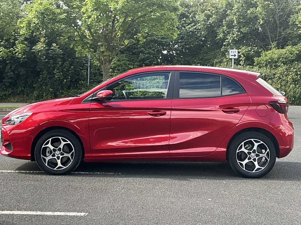 MG MG3 1.5 Hybrid Trophy Red #5