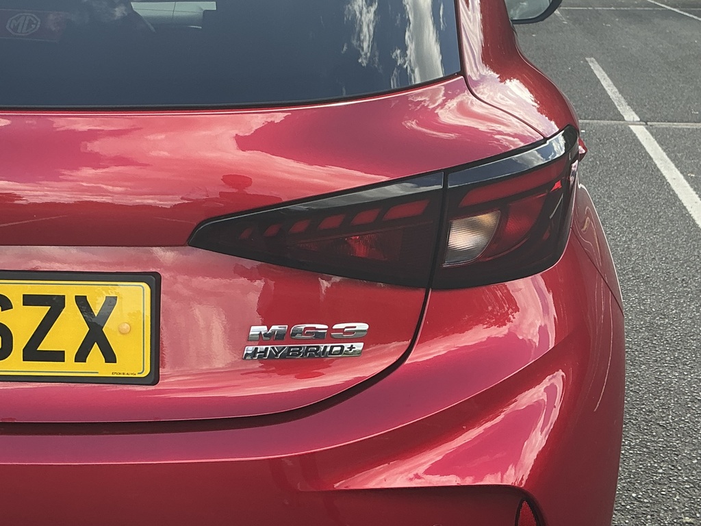 MG MG3 1.5 Hybrid Trophy Au Silver #12