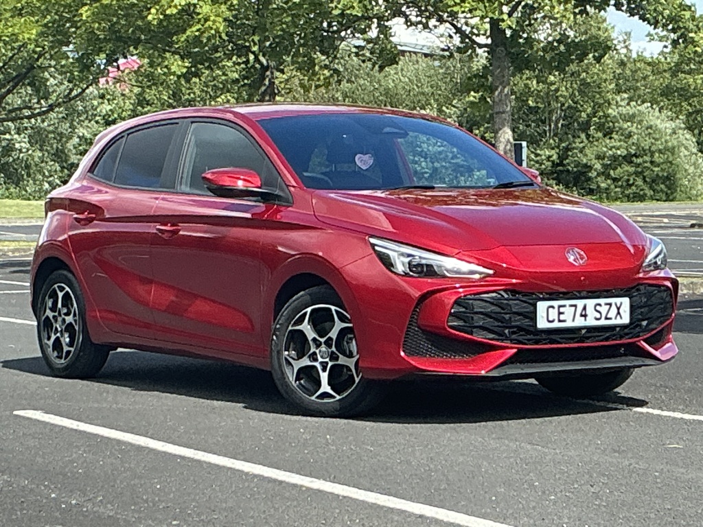 MG MG3 1.5 Hybrid Trophy Red