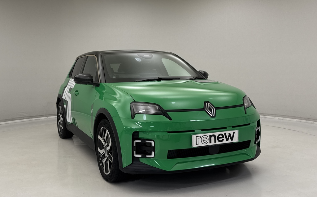 Renault 5 E-Tech 110Kw Techno Comfort Range 52Kwh Black