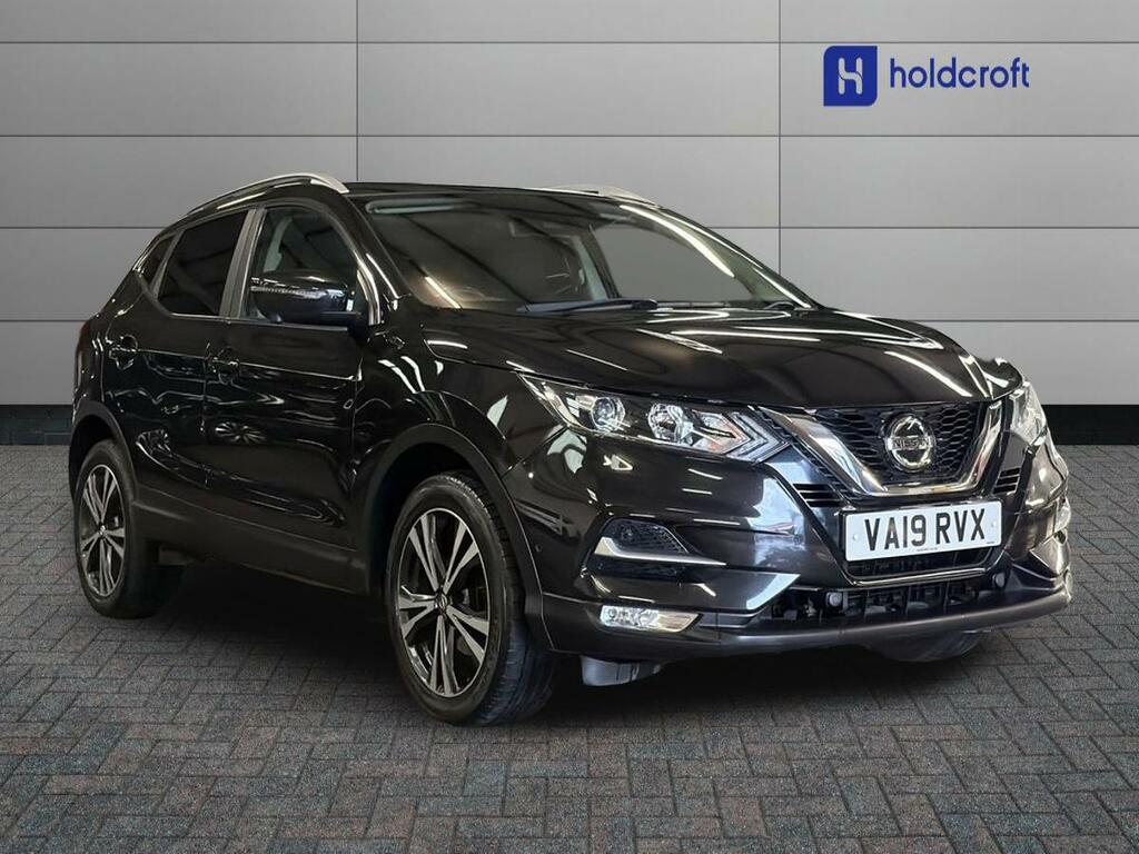 Nissan Qashqai 1.3 Dig-t N-connecta Black
