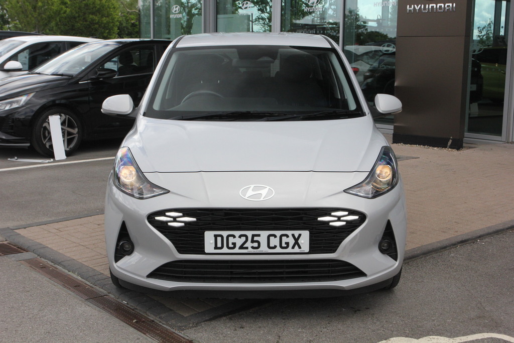 Hyundai I10 1.0 63 Premium Nav DG25CGX Grey #2