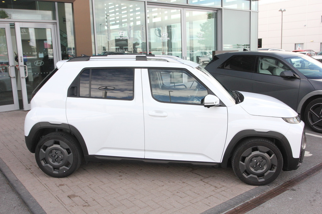 Hyundai Inster 85Kw Cross 49Kwh White #5