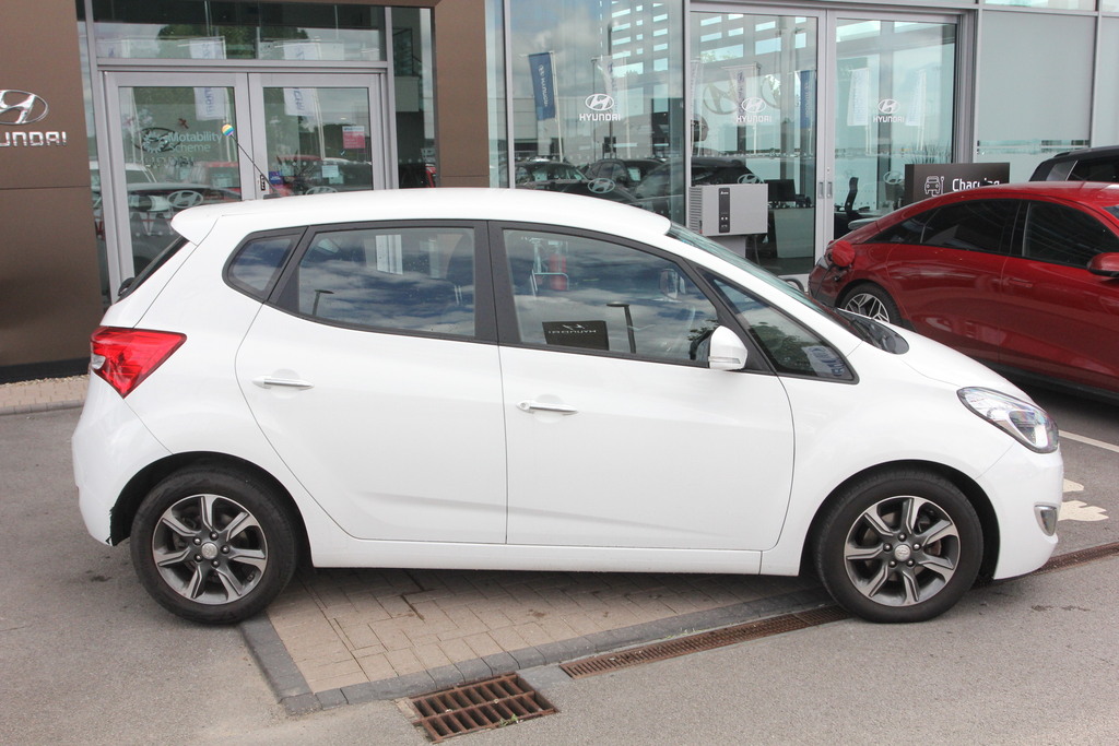 Hyundai Ix20 1.6 Se White #5