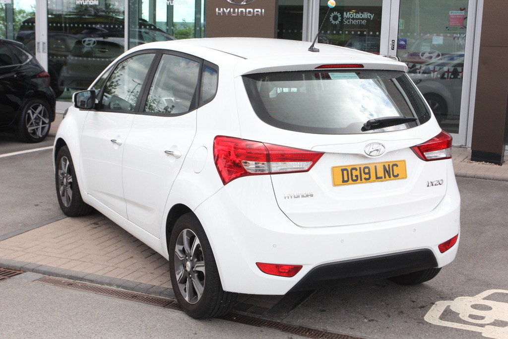 Hyundai Ix20 1.6 Se White #3