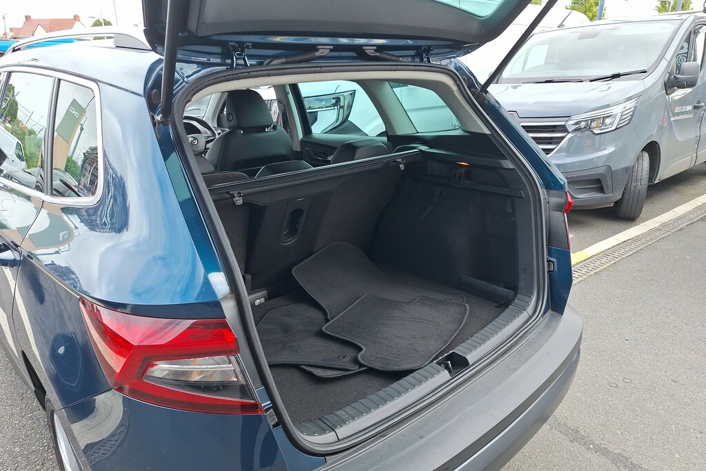 Skoda Karoq Se Technology Grey #26