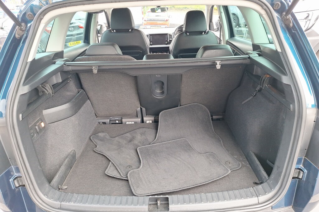 Skoda Karoq Se Technology Grey #27