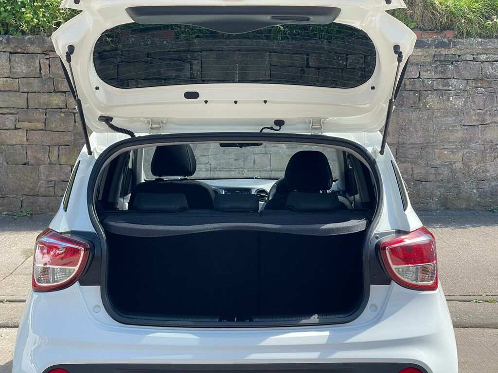 Hyundai I10 1.2 Premium Se White #6