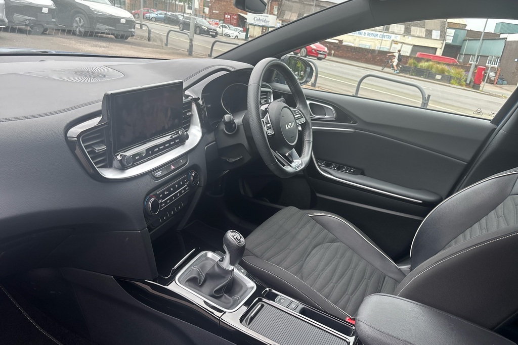 Kia Xceed 1.5T Gdi Isg Gt-line CX24XNJ  #2