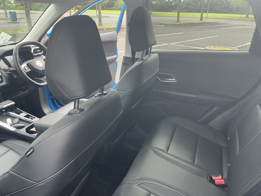 MG ZS 1.5 Se Euro 6 Ss Black #38