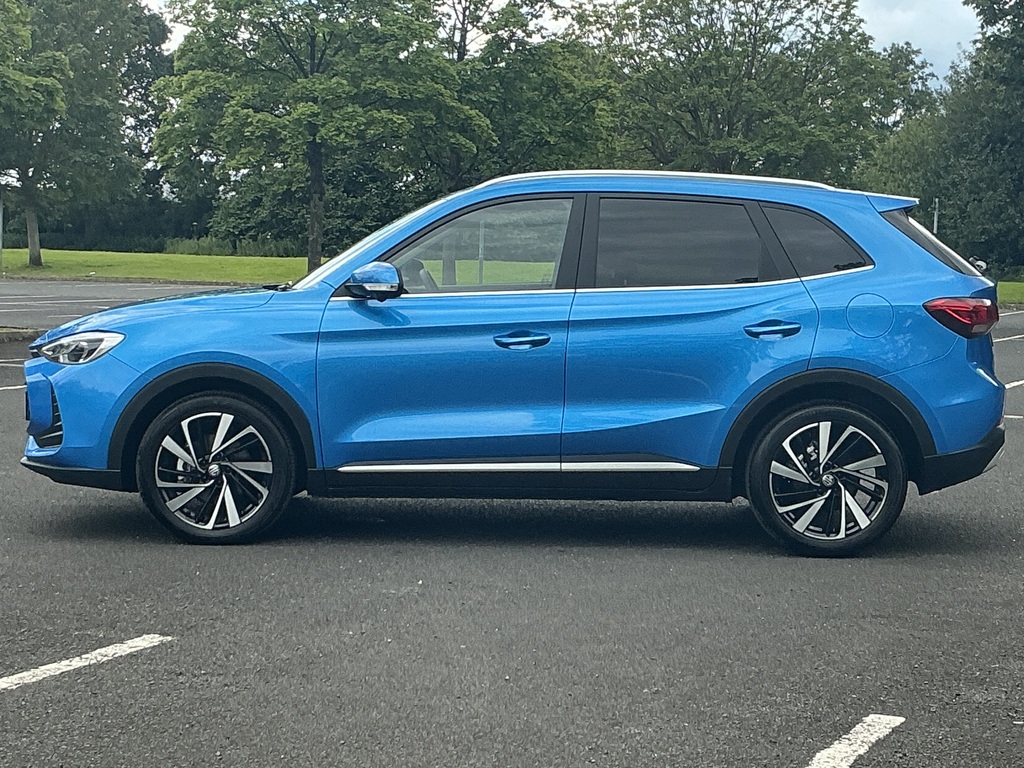MG ZS 1.5 Hybrid Trophy Blue #5