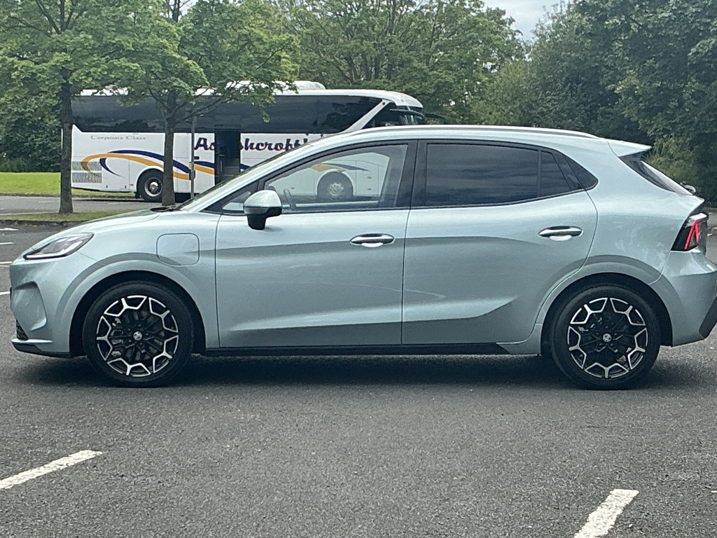 MG MG4 118Kw Premium Long Range 54Kwh Green #5