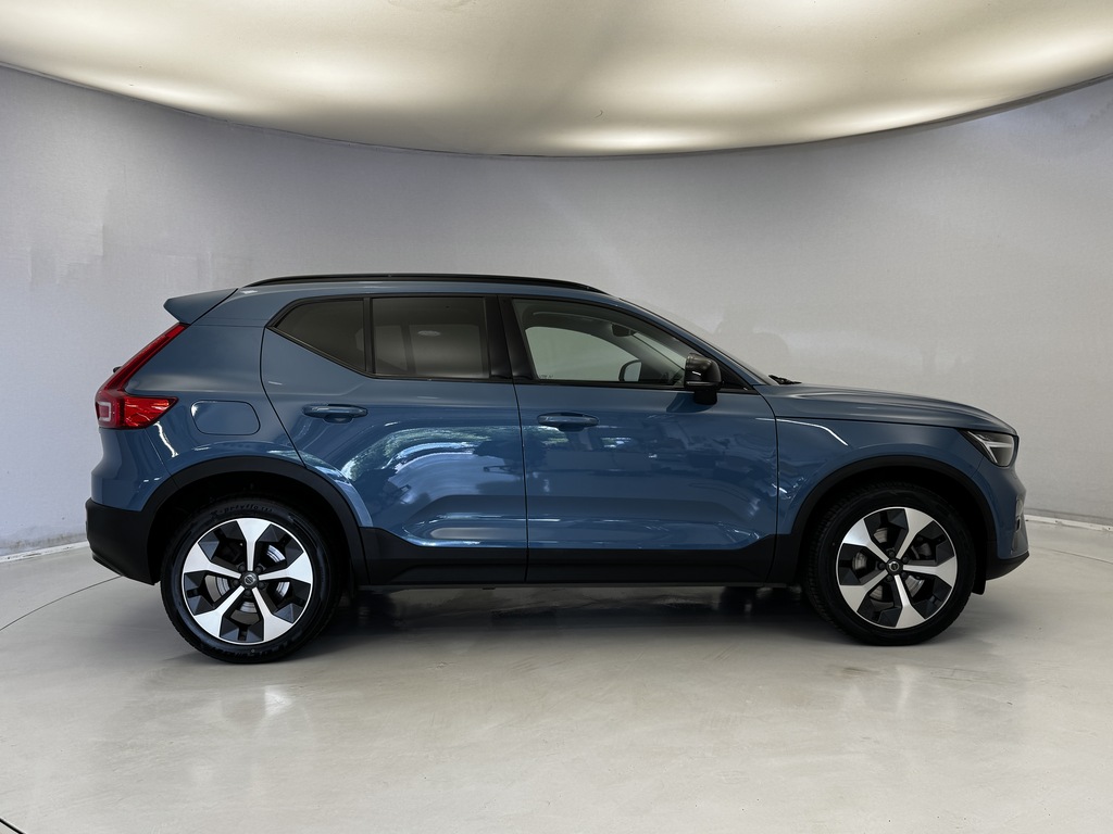 Volvo XC40 2.0 B4p Ultimate Dark DL22BVZ Blue #2