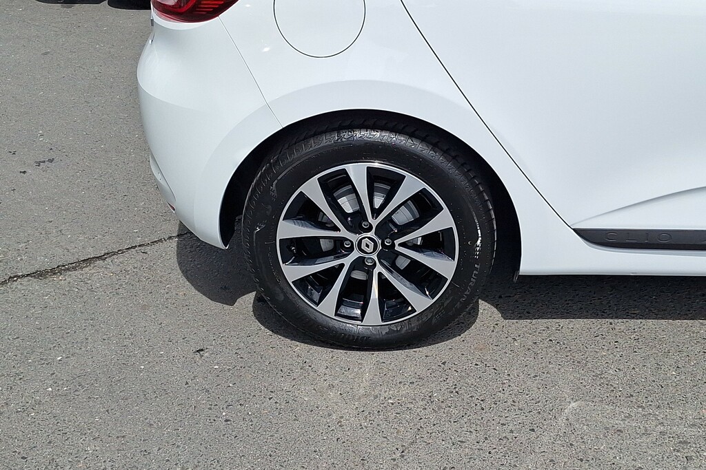 Renault Clio 1.6 E-tech Full Hybrid 145 Evolution BJ72APO White #4