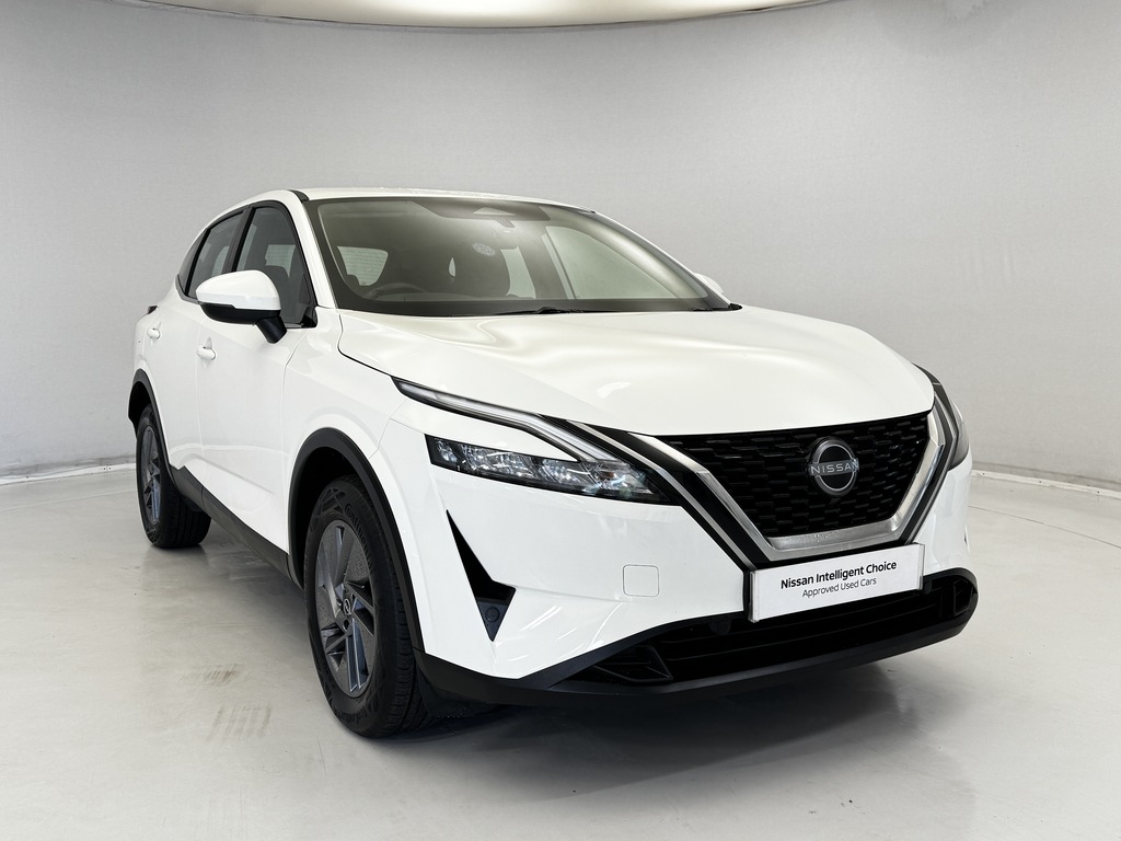 Nissan Qashqai 1.3 Dig-t Mh Acenta Premium DN23GPU White #2