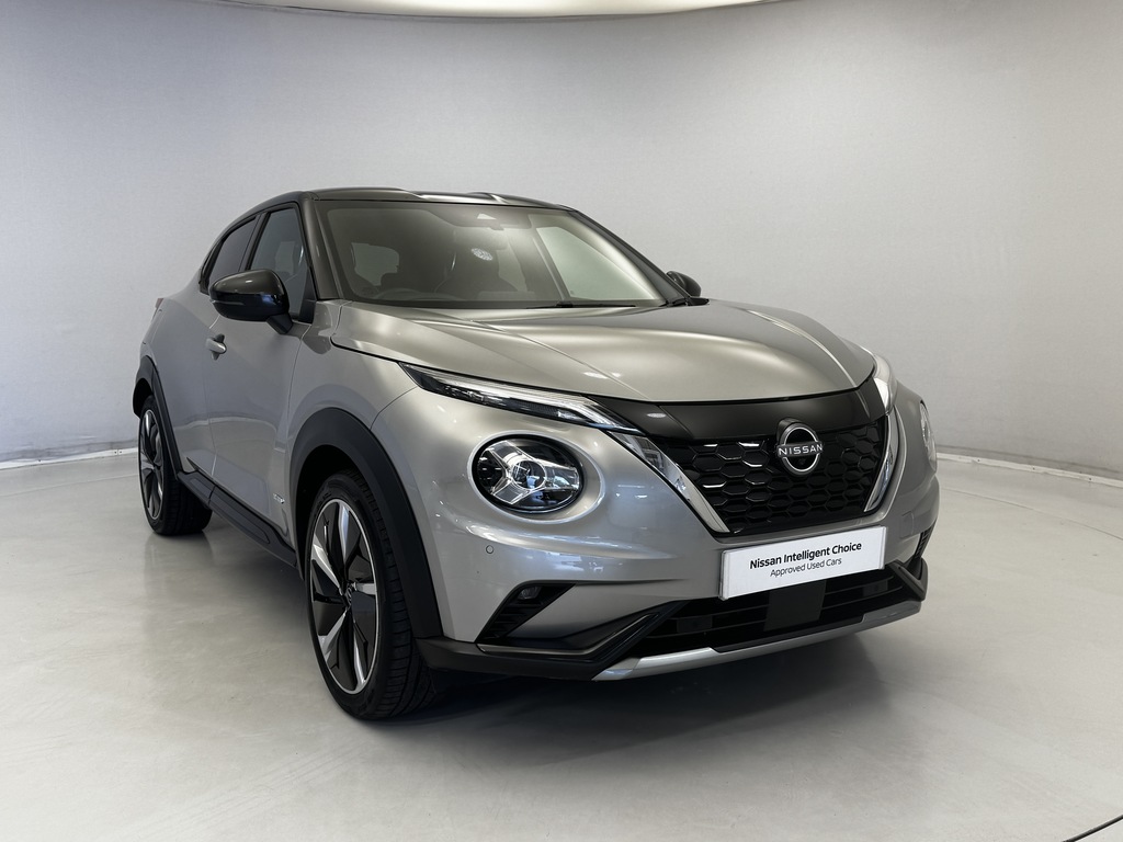 Nissan Juke 1.6 Hybrid Tekna DF23HWB Silver #2