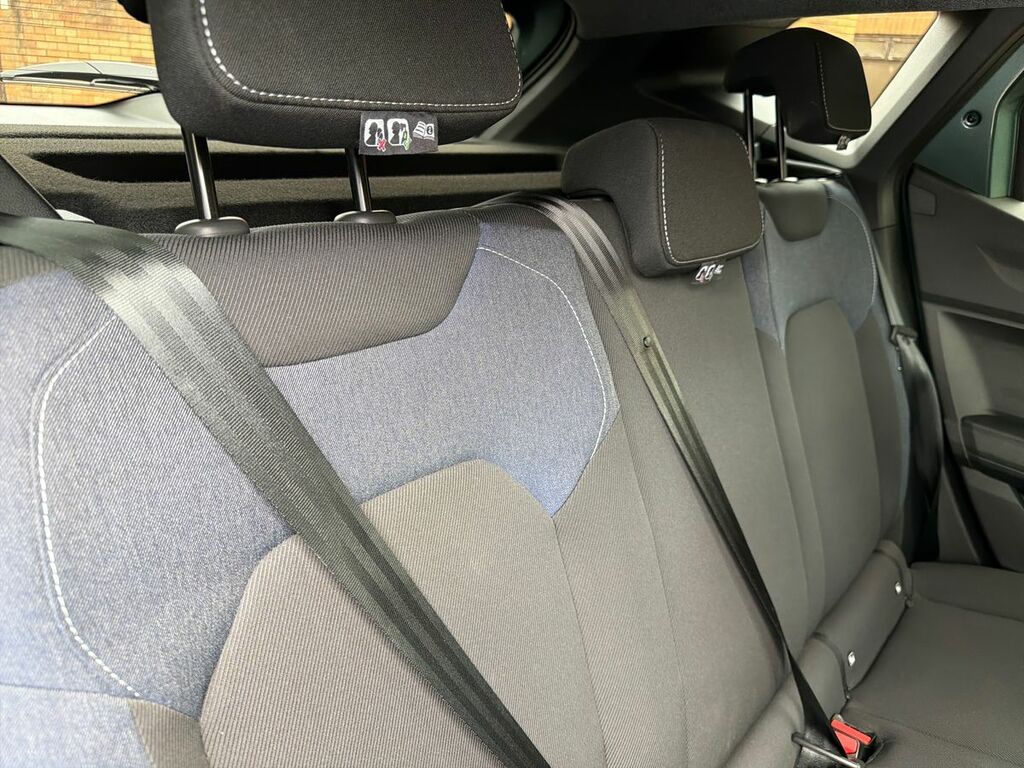 Dacia Duster Duster 1.6 Hybrid 140 Extreme Estate Green #8