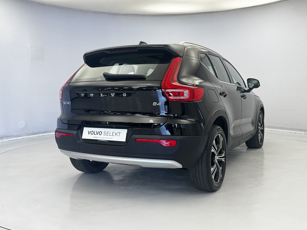 Volvo XC40 2.0 B4p Inscription Pro Black #4
