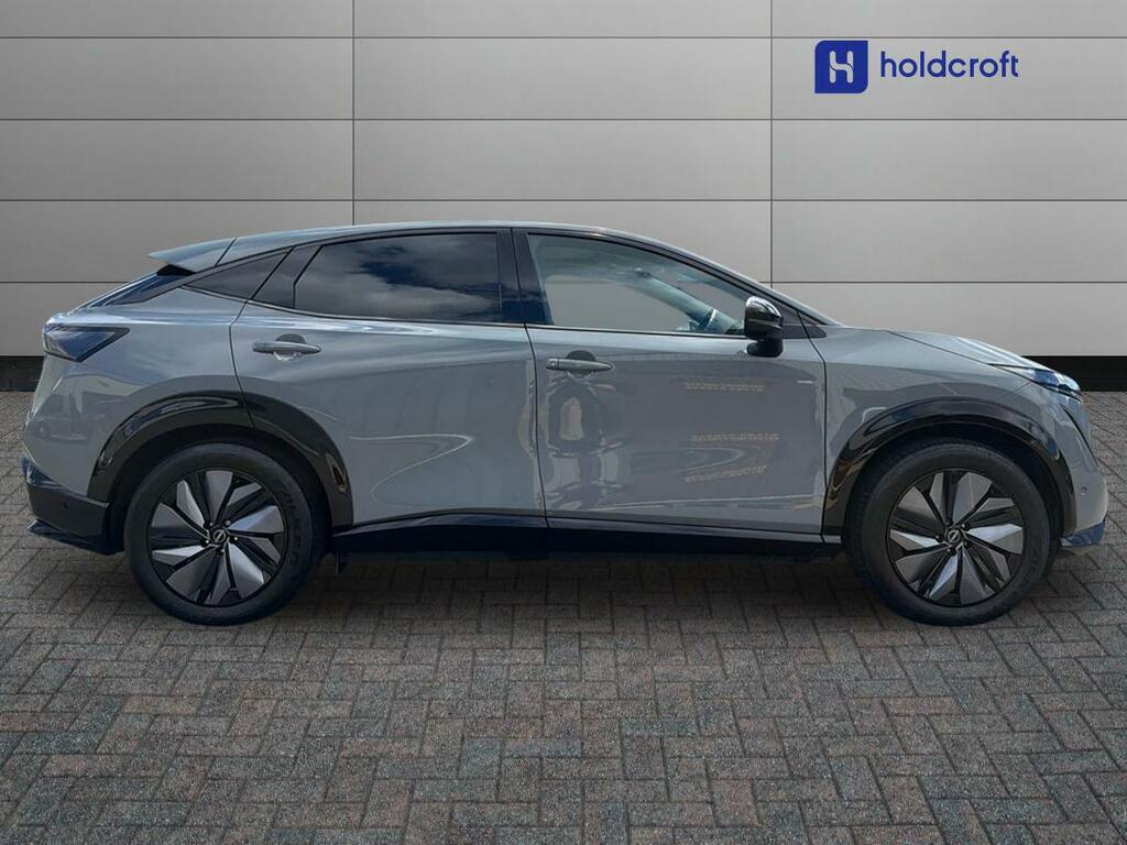 Nissan Ariya 225Kw Evolve 87Kwh 22Kwch E-4orce Grey #2