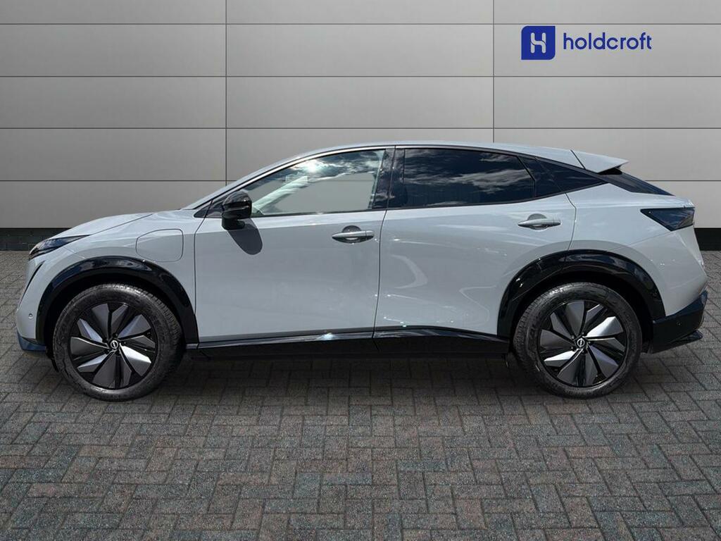 Nissan Ariya 225Kw Evolve 87Kwh 22Kwch E-4orce Grey #5