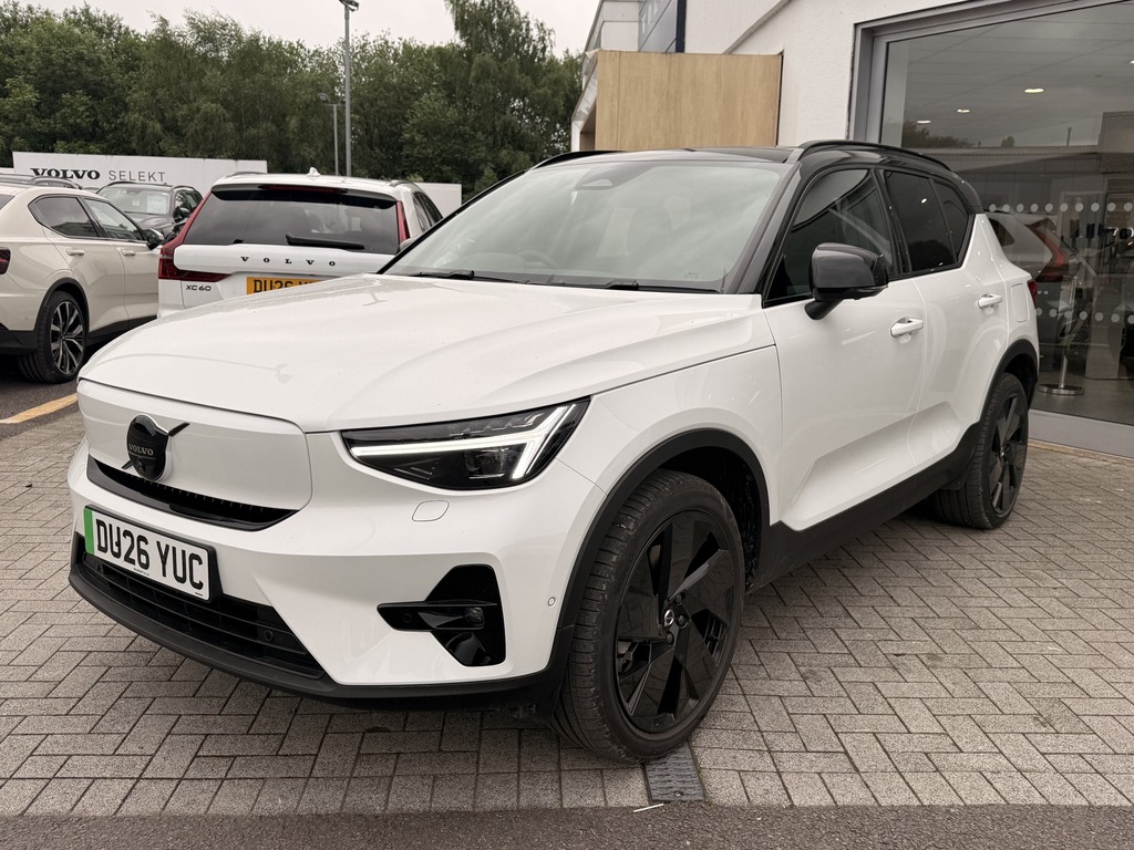 Volvo EX40 185Kw Ext Range Ultra Black Edition 78Kwh White #2