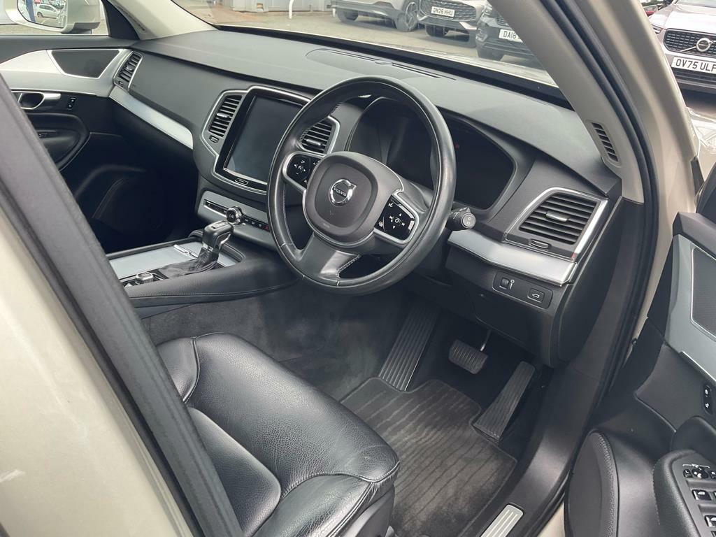 Volvo XC90 2.0 D5 Powerpulse Momentum Awd Geartronic Gold #5