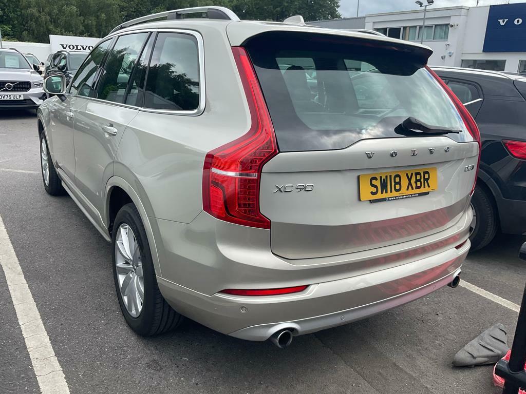 Volvo XC90 2.0 D5 Powerpulse Momentum Awd Geartronic Gold #3