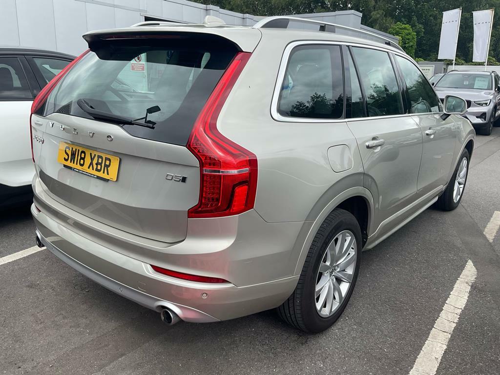 Volvo XC90 2.0 D5 Powerpulse Momentum Awd Geartronic Gold #4