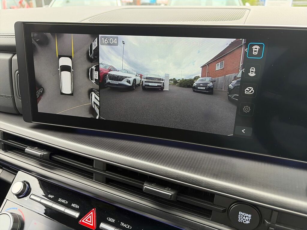Hyundai Santa Fe Calligraphy White #29
