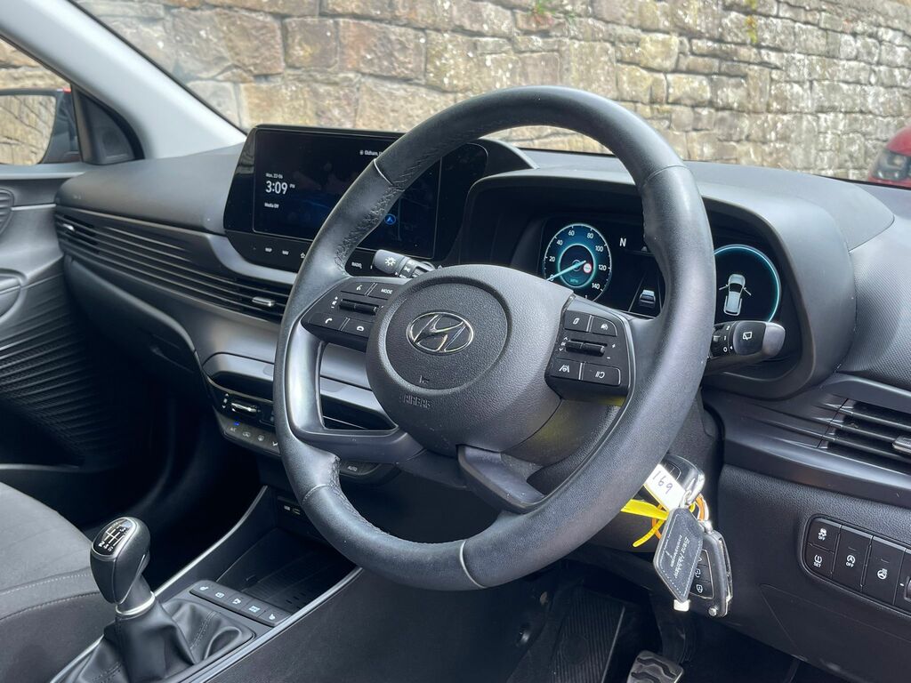 Hyundai Bayon 1.0 Tgdi 48V Mhev Premium NG23ESF Red #2