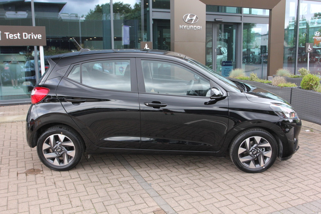 Hyundai I10 1.0 63 Advance Nav Black #6