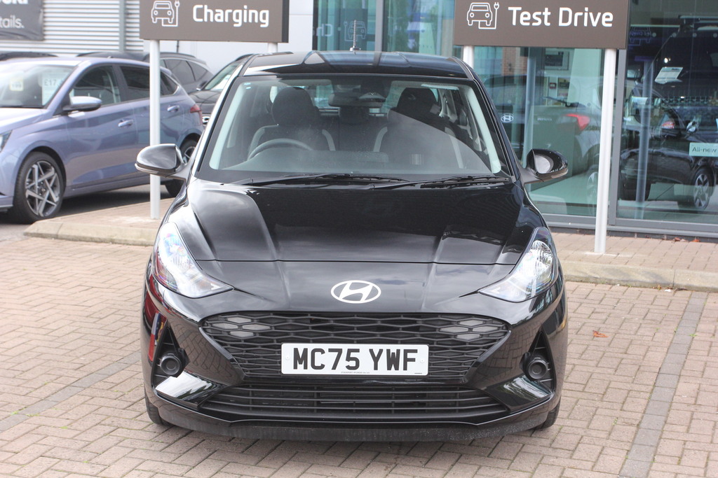 Hyundai I10 1.0 63 Advance Nav Black #2