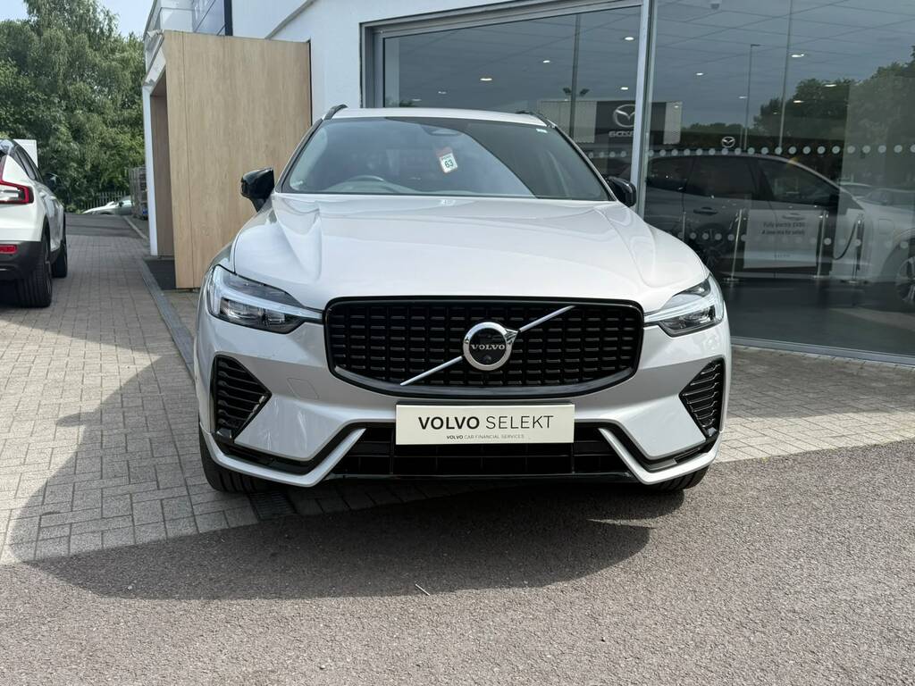 Volvo XC60 2.0 T6 350 Rc Phev Plus Dark Awd Geartronic  #2