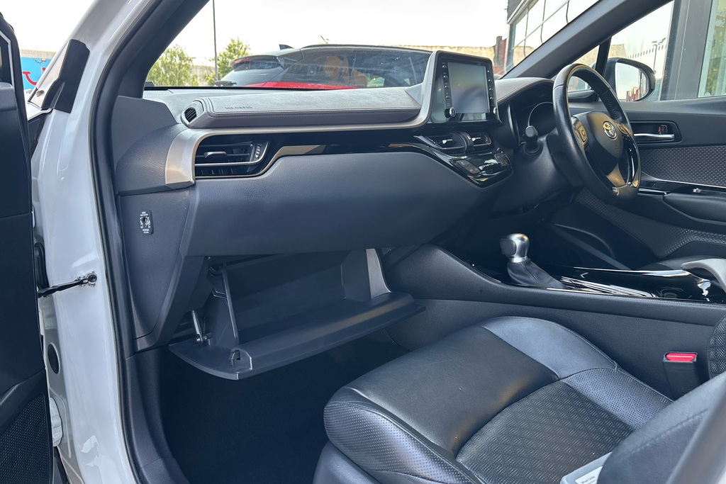 Toyota C-Hr Excel Silver #22