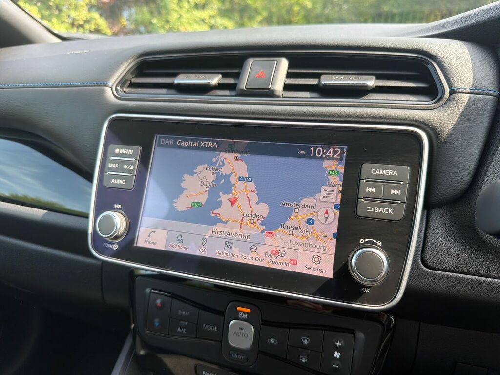 Nissan Leaf 40Kwh Tekna Hatchback Grey #13