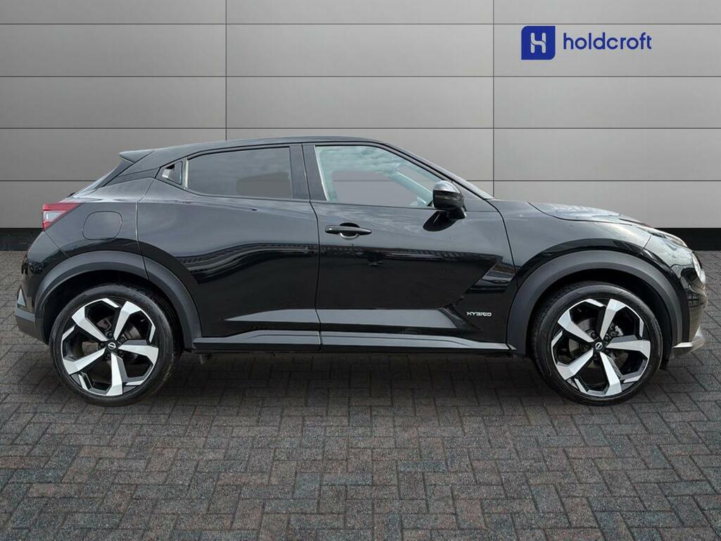 Nissan Juke 1.6 Hybrid Tekna Black #2