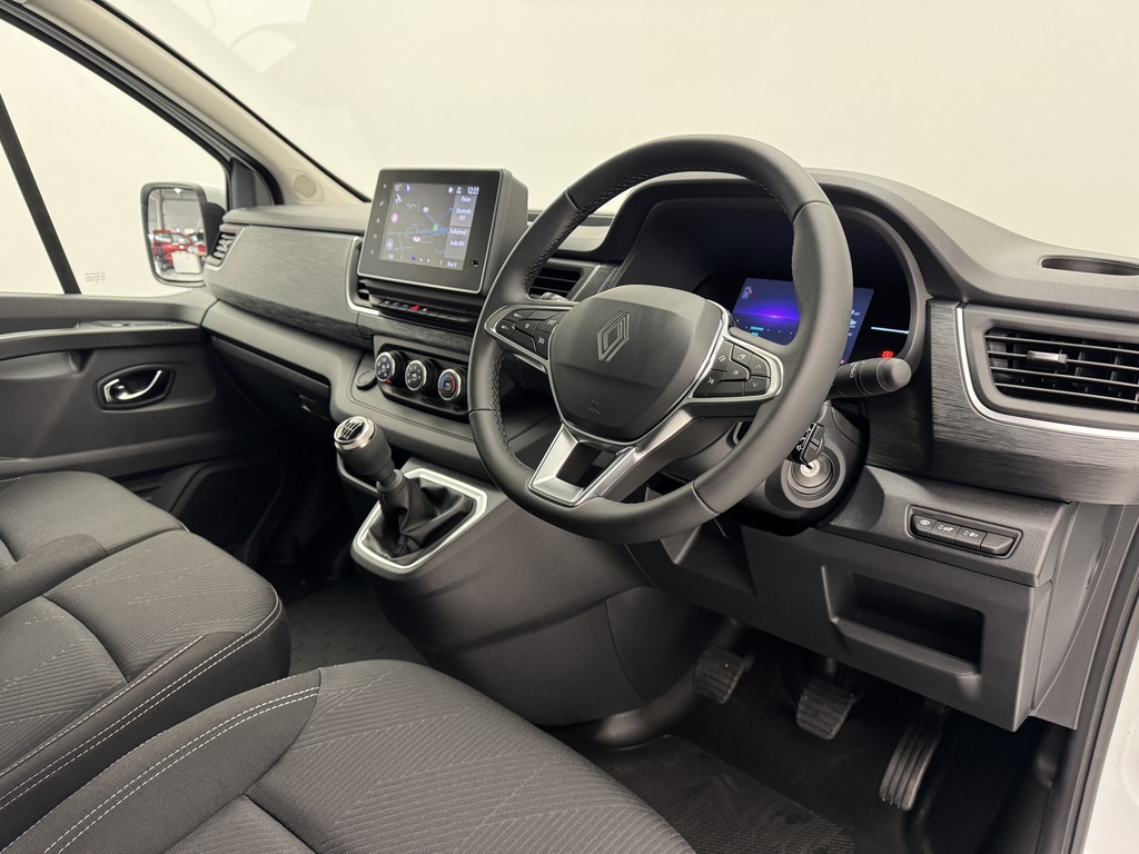 Renault Trafic Ll30 90Kw 52Kwh White #16