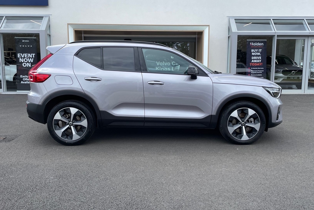Volvo XC40 Plus Dark YB25KWF Silver #4