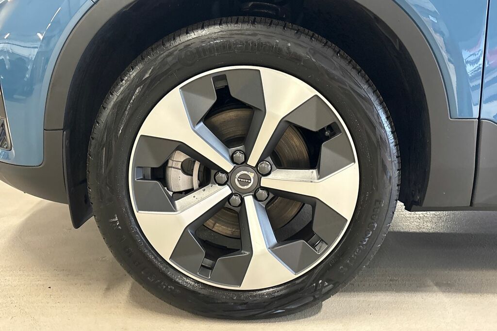 Volvo XC40 Plus Dark Blue #5