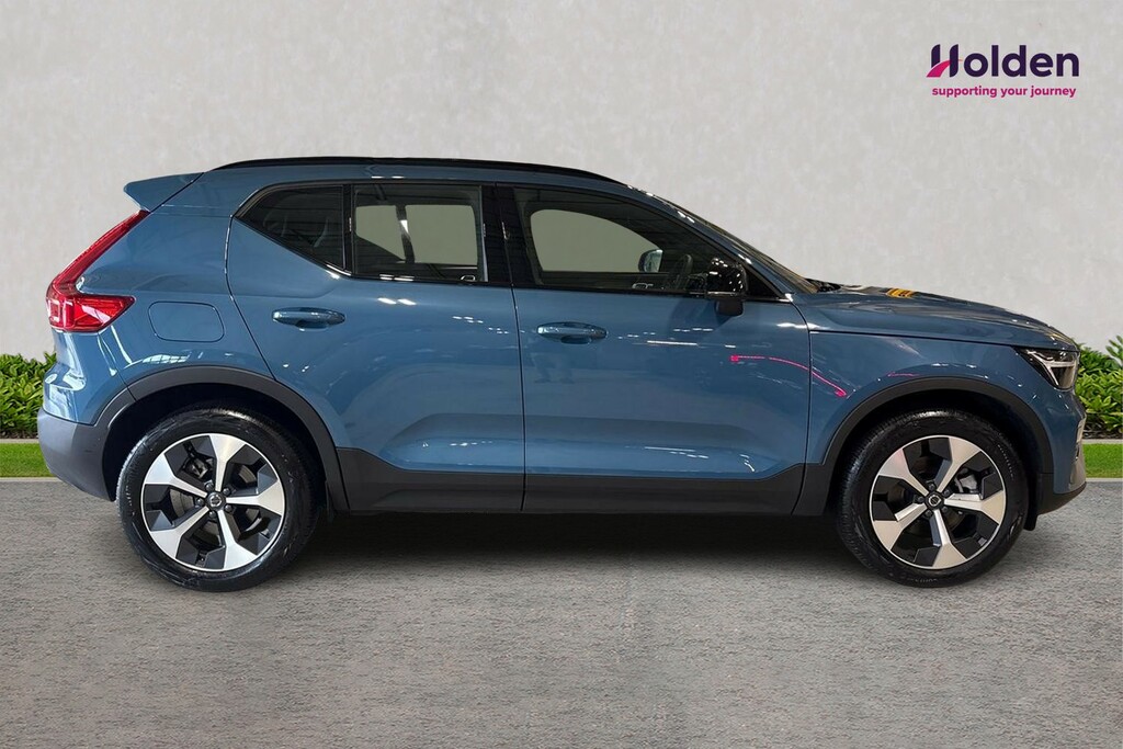 Volvo XC40 Plus Dark Blue #4