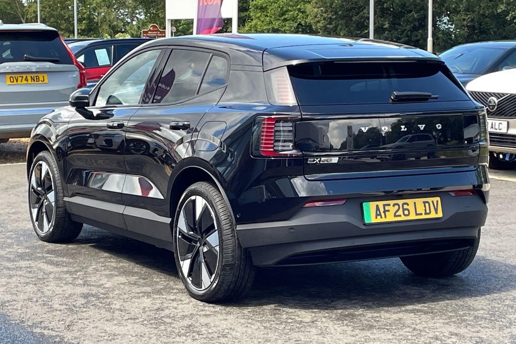 Volvo EX30 Ultra Black #3