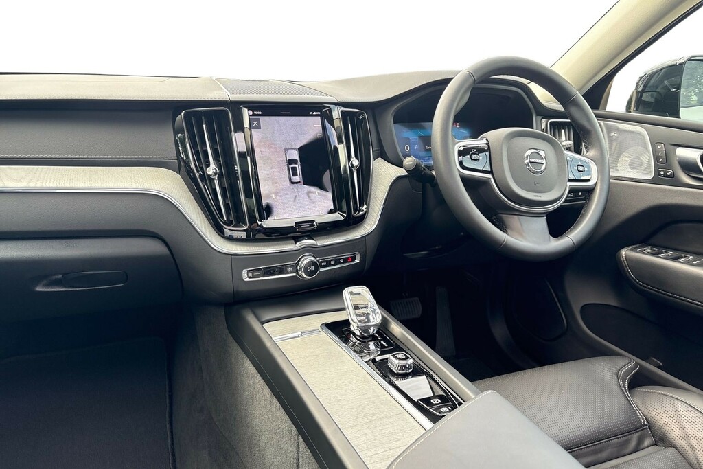 Volvo XC60 Ultra Dark RV25XNN Grey #2