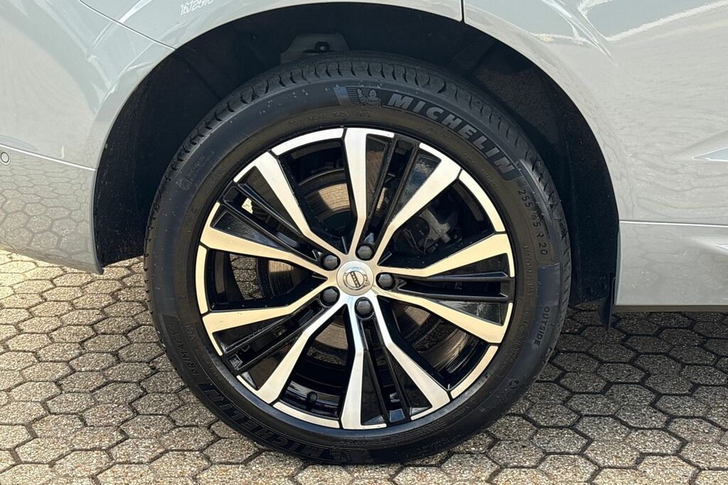 Volvo XC60 Ultra Dark RV25SWO Grey #5