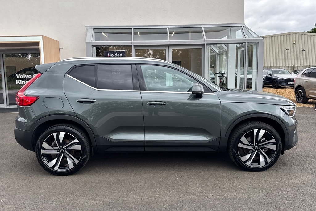 Volvo XC40 Ultra Bright OW25YJF Green #4