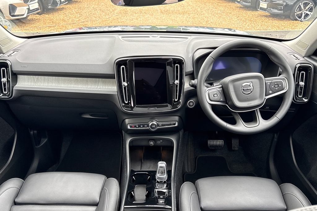 Volvo XC40 Ultra Bright OW25YJF Green #6
