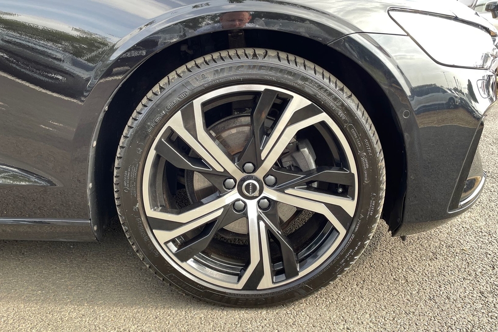 Volvo V60 Ultra RA25AZB Black #5