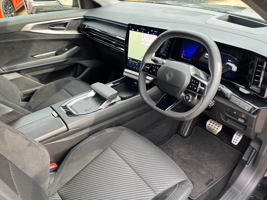 Renault Austral E-tech Full Hybrid Techno Red #10