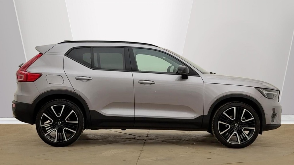 Volvo XC40 Ultra Dark OV75CXU Silver #2