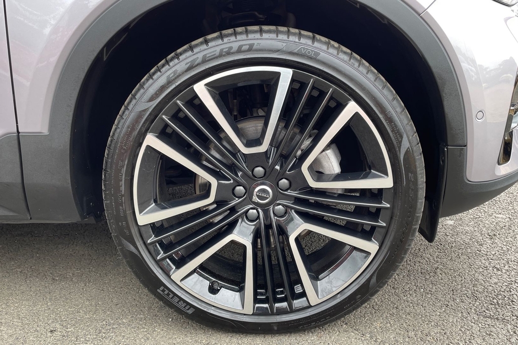 Volvo XC40 Ultra Dark OV75CXU Silver #5