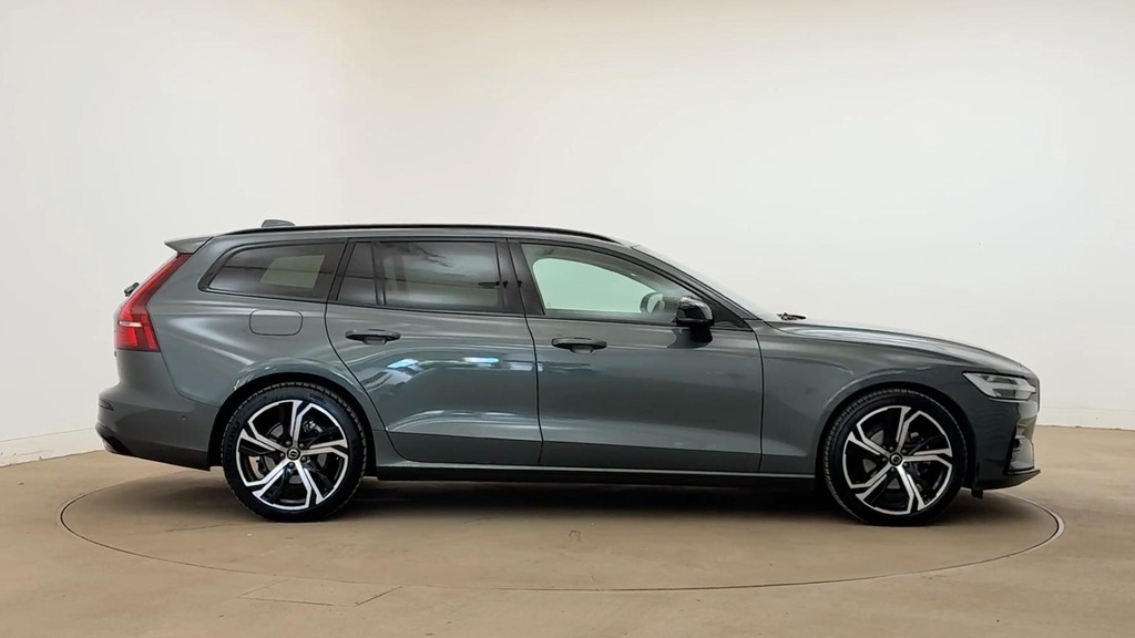 Volvo V60 Ultra Green #2